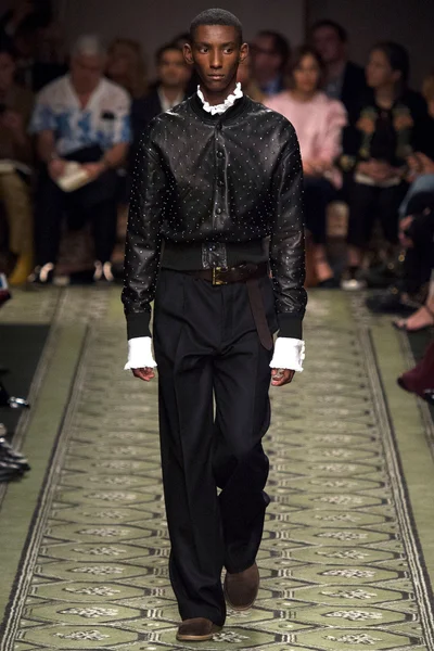 Look 6